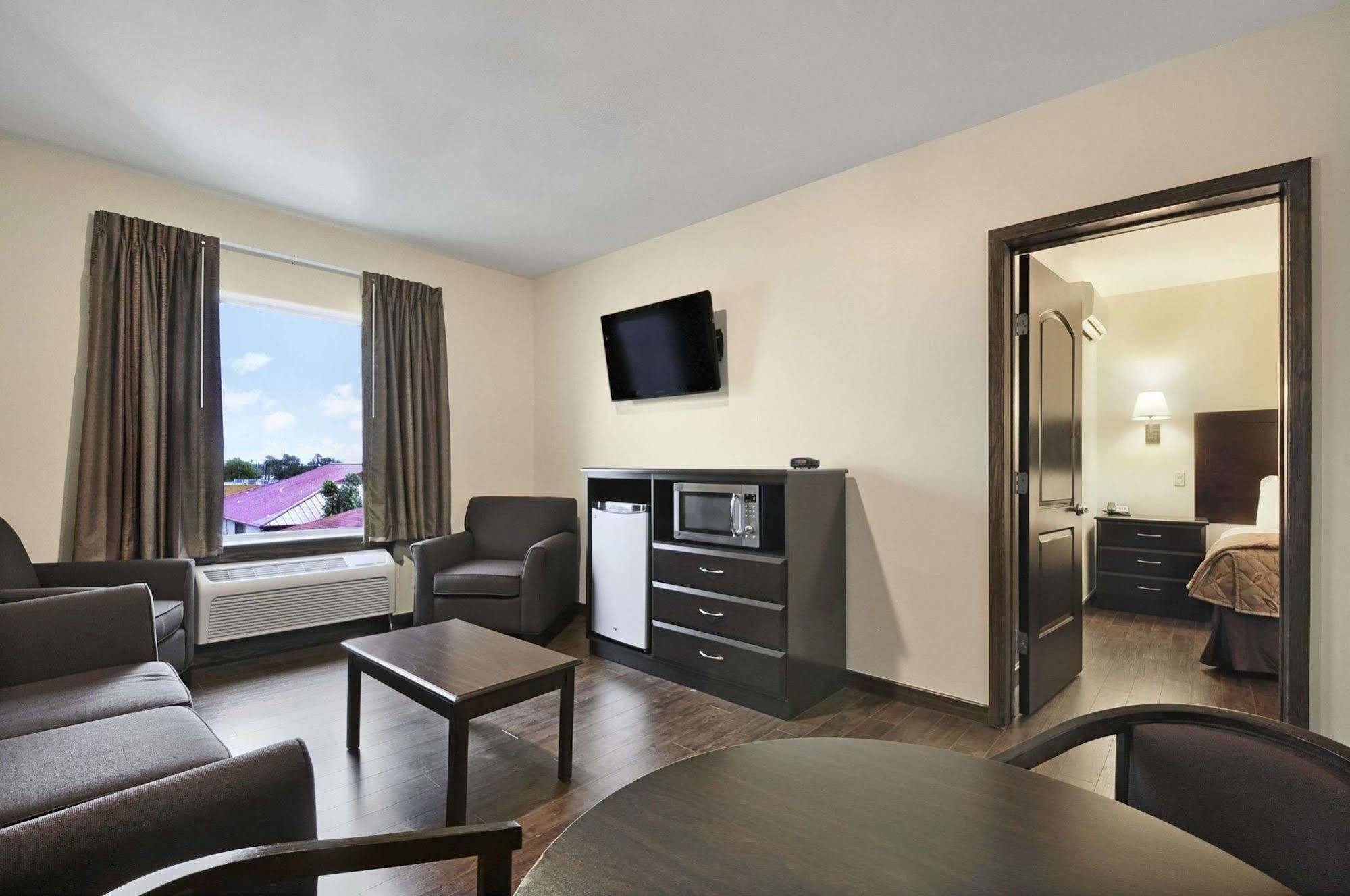 Travelodge Pharr McAllen Exterior photo