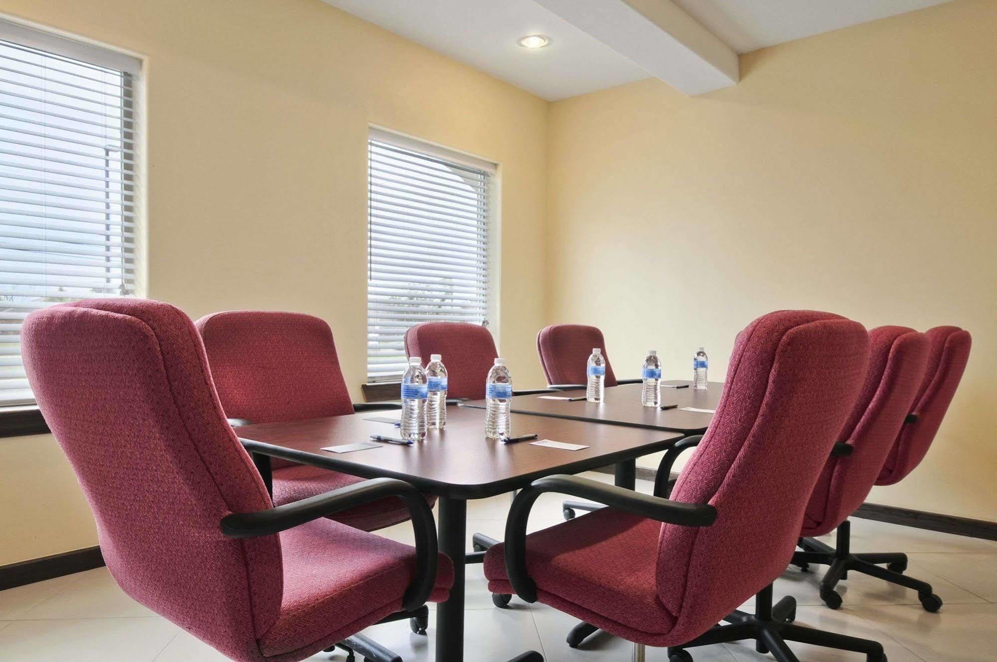 Travelodge Pharr McAllen Restaurant photo